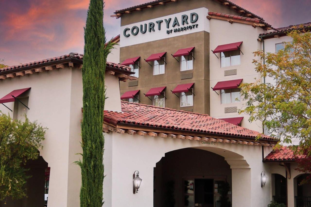 Courtyard By Marriott Paso Robles Hotel Exterior photo